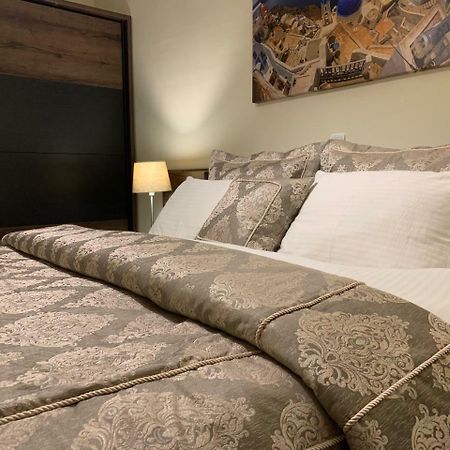 Sunrise Apartments เกราโมตี ภายนอก รูปภาพ