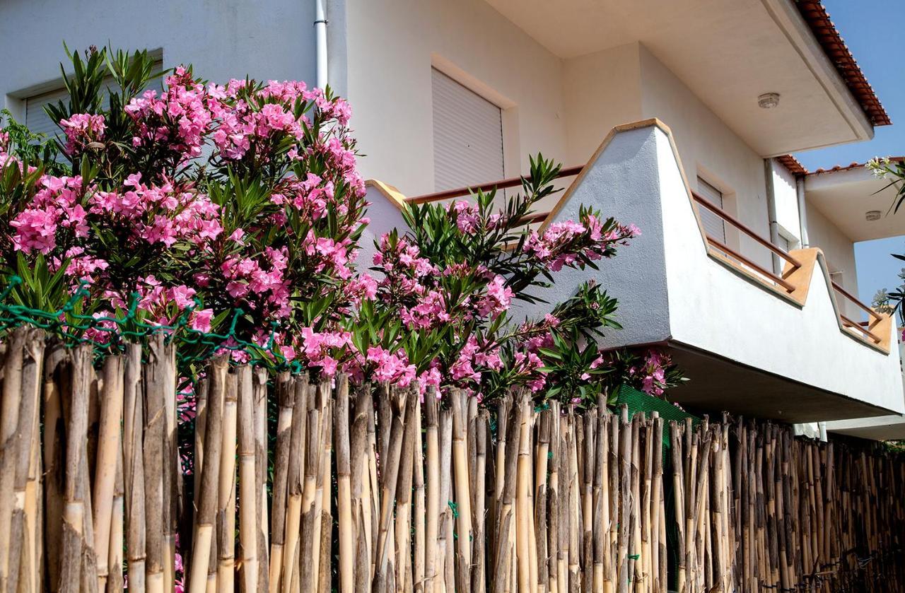 Sunrise Apartments เกราโมตี ภายนอก รูปภาพ