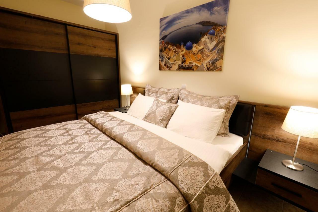Sunrise Apartments เกราโมตี ภายนอก รูปภาพ