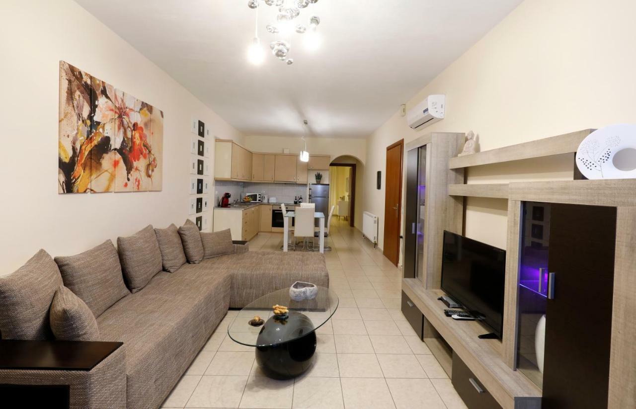 Sunrise Apartments เกราโมตี ภายนอก รูปภาพ