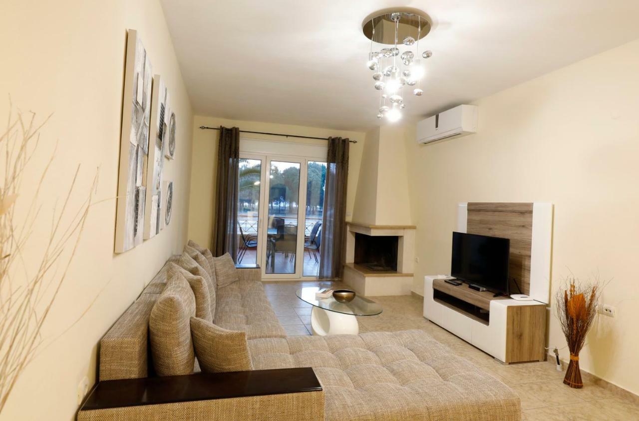 Sunrise Apartments เกราโมตี ภายนอก รูปภาพ